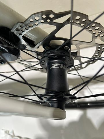 Used Specialized Aethos Shimano 105 Di2 2025 Road & Gravel, White — image 13 of 21