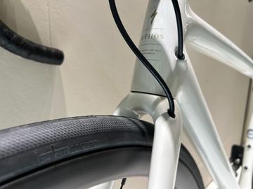 Used Specialized Aethos Shimano 105 Di2 2025 Road & Gravel, White — image 18 of 21
