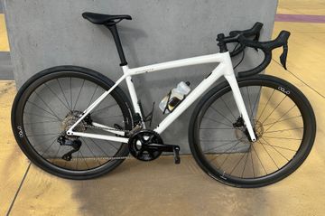 Used Specialized Aethos Shimano 105 Di2 2025 Road & Gravel, White — image 1 of 21