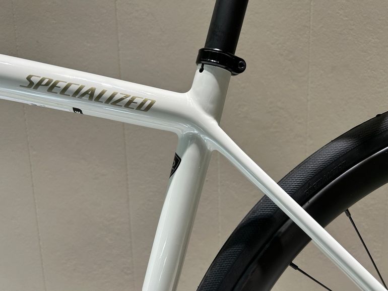 Used Specialized Aethos Shimano 105 Di2 2025 Road & Gravel, White — image 12 of 21