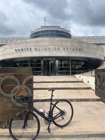 Used Orbea ORCA M40 2023 2023 Road & Gravel, Black — image 4 of 4