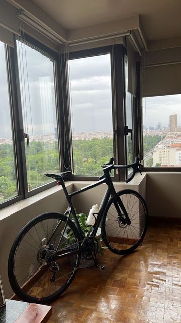 Used Orbea ORCA M40 2023 2023 Road & Gravel, Black — image 3 of 4