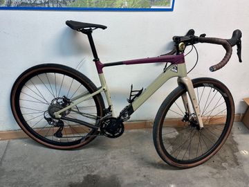 Used Cannondale Topstone Shimano GRX Road & Gravel, Light Gray — image 3 of 4