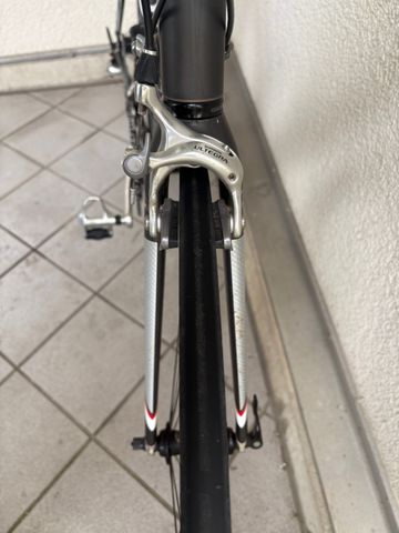 Used Trek Madone 5.0 2007 2007 Road & Gravel, Light Gray — image 7 of 7