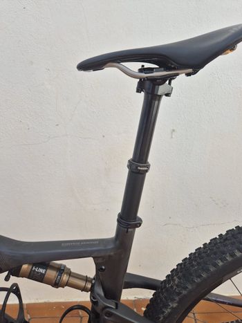 Used Orbea OIZ M-TEAM AXS 2024 2024 Mountainbike, Purple, 29 — image 11 of 13