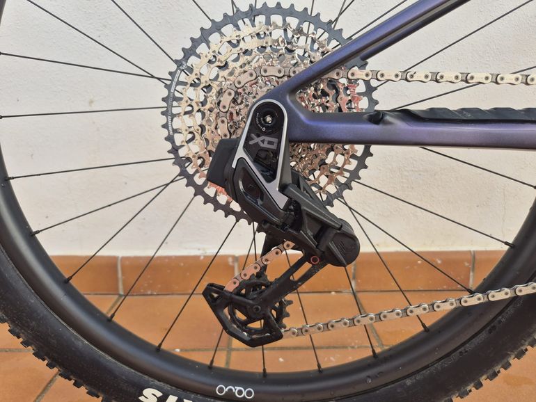 Used Orbea OIZ M-TEAM AXS 2024 2024 Mountainbike, Purple, 29 — image 4 of 13