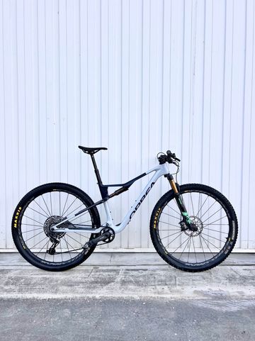 Tweedehands Orbea Oiz SRAM X01 Eagle 2024 MTB