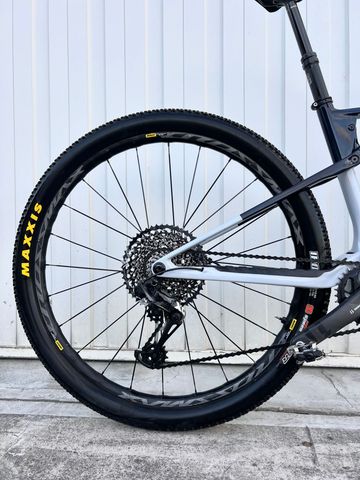 Gebrauchtes Orbea Oiz SRAM X01 Eagle 2024 Mountainbike, Blau — Bild 4 von 18