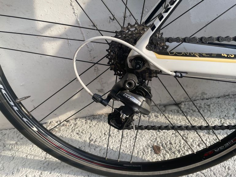 Used Trek Domane Shimano Ultegra 2016 Road & Gravel, White — image 3 of 5