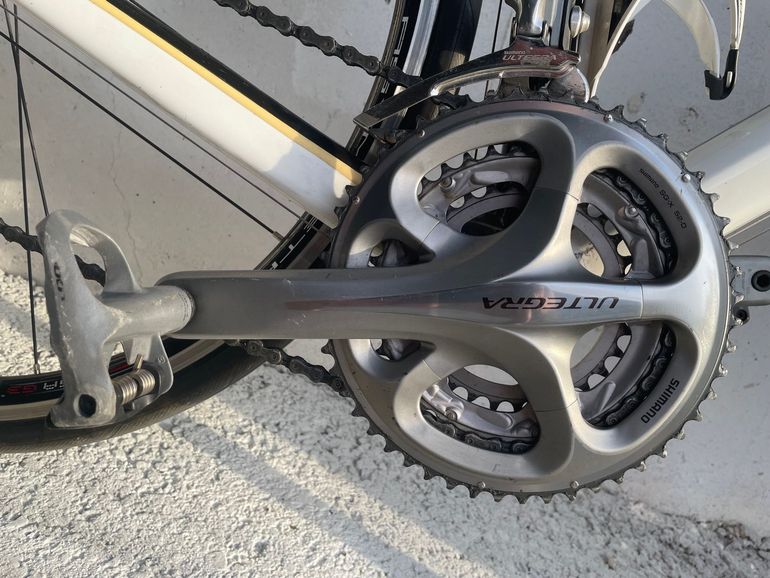 Used Trek Domane Shimano Ultegra 2016 Road & Gravel, White — image 4 of 5