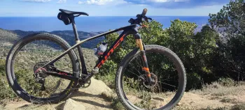 Used Ghost LECTOR X 8.9 UC 2018 Mountainbike, Red — image 1 of 3