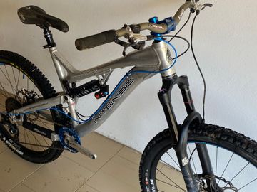 Used Intense Tracer 2 2016 Mountainbike, Light Gray — image 3 of 3