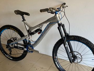 Used Intense Tracer 2 2016 Mountainbike, Light Gray — image 2 of 3