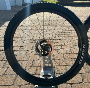 Orbea OIZ M-PRO 2023 2023 Mountainbike usato, Nero — immagine 10 di 15