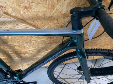 Used Giant TCX Advanced Pro 2 2024 2024 Road & Gravel, Green — image 8 of 9