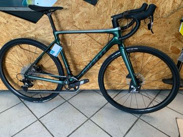 Used Giant TCX Advanced Pro 2 2024 2024 Road & Gravel, Green — image 1 of 9
