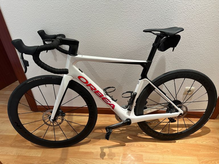 Used Orbea Orca SRAM Force eTap AXS 2022 Road & Gravel, White — image 3 of 21