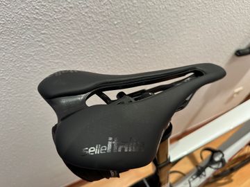 Used Orbea Orca SRAM Force eTap AXS 2022 Road & Gravel, White — image 11 of 21