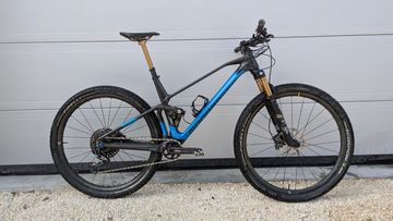 Brugt Mondraker F-PODIUM CARBON R 2022 2022 Mountainbike — billede 1 af 3