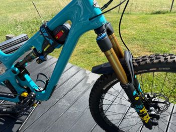 Used Yeti SB140 T2 2020 2020 Mountainbike, Blue, 27.5 — image 3 of 5