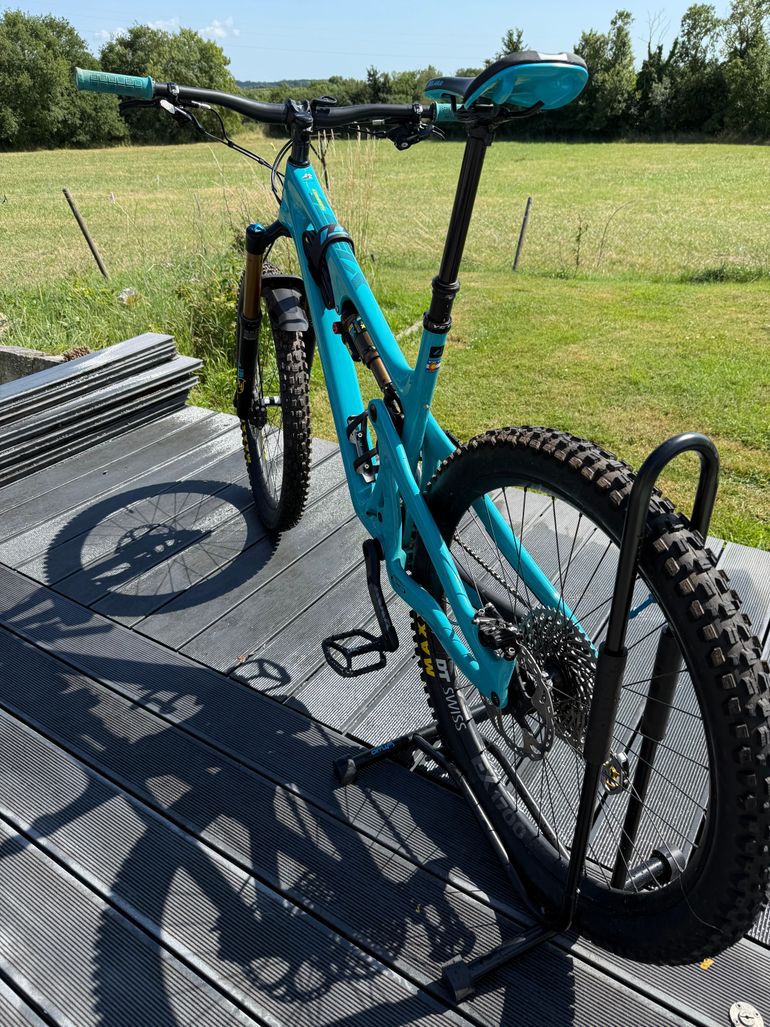 Used Yeti SB140 T2 2020 2020 Mountainbike, Blue, 27.5 — image 5 of 5