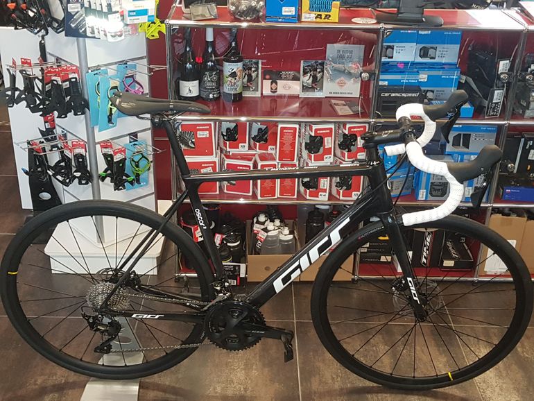 Used GIRS Oscar 2 Disc 2023 Road & Gravel, Black — image 1 of 4