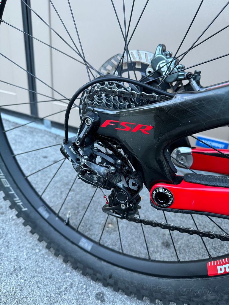 Used Specialized S-Works Demo 8 2016 2016 Mountainbike, Red, 27.5 (650B) — image 5 of 8