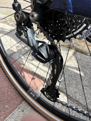 Gebrauchtes Rock Machine Crossride E400 Touring 2023 Road & Gravel, Blau — Bild 8 von 12