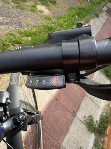 Gebrauchtes Rock Machine Crossride E400 Touring 2023 Road & Gravel, Blau — Bild 7 von 12