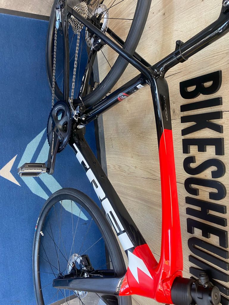 Used Trek Émonda SL 6 Disc 2022 2022 Road & Gravel — image 5 of 6