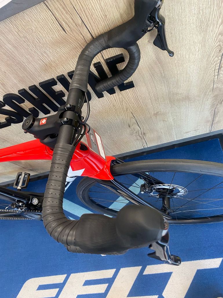 Used Trek Émonda SL 6 Disc 2022 2022 Road & Gravel — image 6 of 6