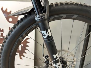Used Specialized Turbo Levo SL Expert Carbon 2020 Mountainbike, Schwarz — image 8 of 12