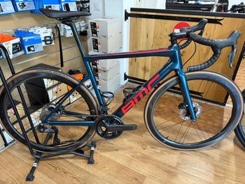 Używany BMC Teammachine SLR THREE 2022 2022 Road & Gravel — zdjęcie 2 z 3