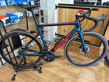 BMC Teammachine SLR THREE 2022 2022 Road & Gravel d'occasion — image 2 sur 3