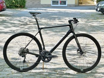 Tweedehands Canyon Roadlite CF 8.0 2020 Road & Gravel — afbeelding 1 van 13