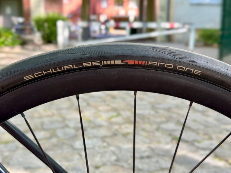 Tweedehands Canyon Roadlite CF 8.0 2020 Road & Gravel — afbeelding 9 van 13