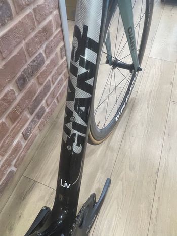 Used Giant Avail Advanced 1 2014 2014 Road & Gravel, Black — image 8 of 8