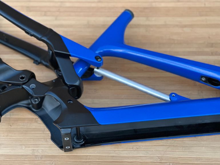 Used YT Industries Decoy Comp CF Frameset 2021 Mountainbike — image 2 of 11