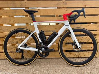 Used BMC Timemachine ROAD 01 TWO 2023 2023 Road & Gravel, White — image 1 of 13