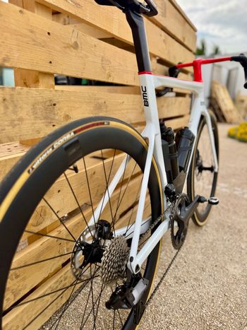Used BMC Timemachine ROAD 01 TWO 2023 2023 Road & Gravel, White — image 3 of 13