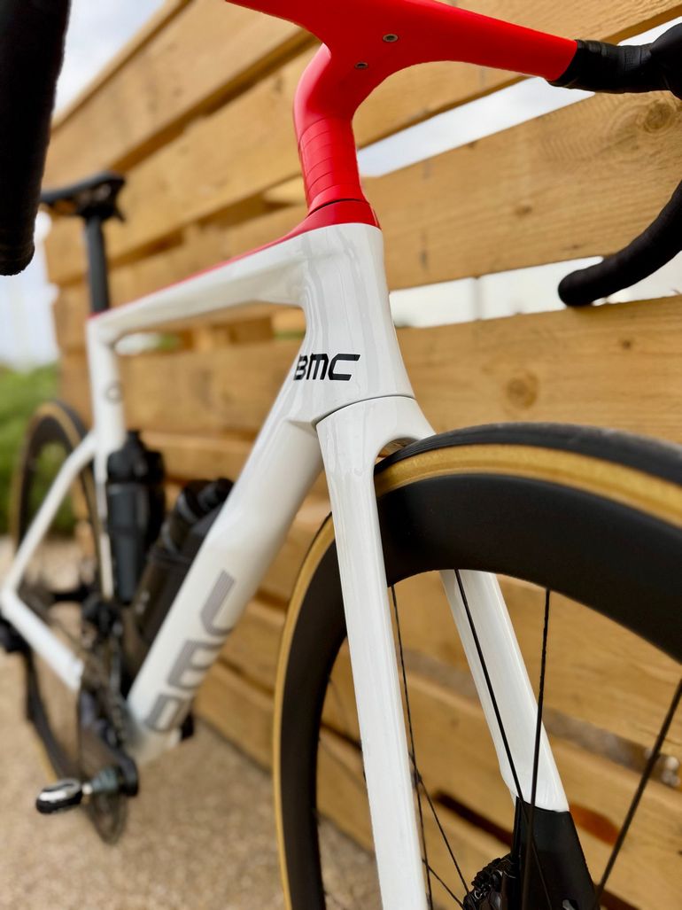 Used BMC Timemachine ROAD 01 TWO 2023 2023 Road & Gravel, White — image 2 of 13
