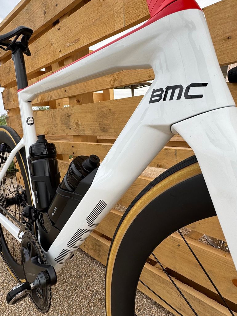 Used BMC Timemachine ROAD 01 TWO 2023 2023 Road & Gravel, White — image 4 of 13