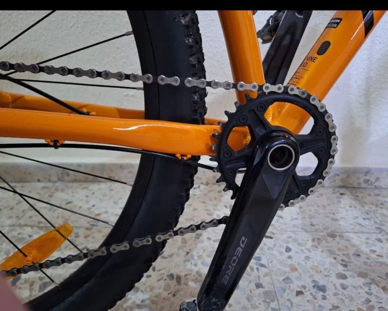 Used Merida 300 2023 Mountainbike, Orange — image 4 of 5