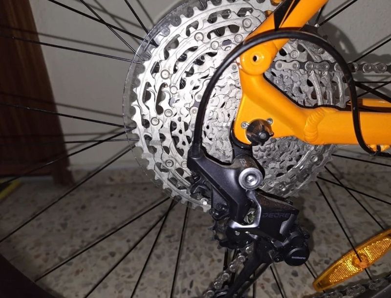 Used Merida 300 2023 Mountainbike, Orange — image 3 of 5