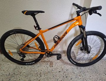 Used Merida 300 2023 Mountainbike, Orange — image 2 of 5