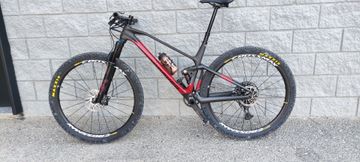 Used Mondraker F-PODIUM CARBON DC 2022 2022 Mountainbike, Red, 29 — image 1 of 4