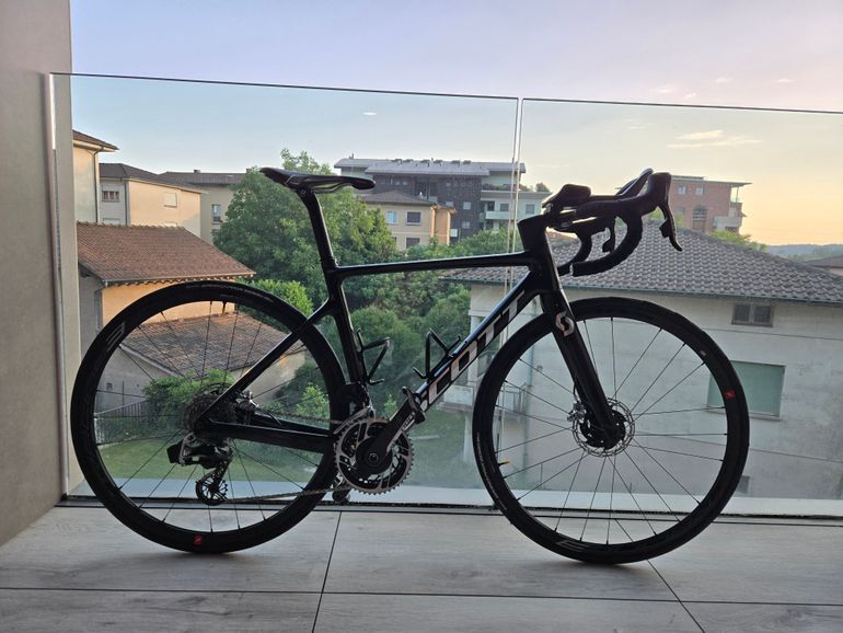 Used Scott Addict RC Ultimate 2023 2023 Road & Gravel, Black — image 12 of 14