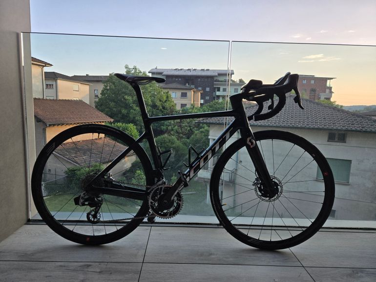 Used Scott Addict RC Ultimate 2023 2023 Road & Gravel, Black — image 11 of 14