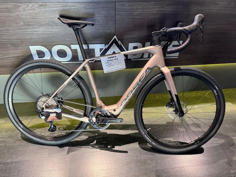 Orbea Denna M30 2025 Road & Gravel usato