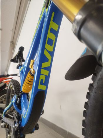 Used Pivot Phoenix Saint 2019 2019 Mountainbike, Blue, 27.5 — image 6 of 6